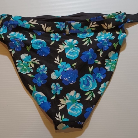 WEWOREWHAT Blue Black Floral 3 Piece Retro Fit Sarong Bikini Set A20 - Picture 12 of 15